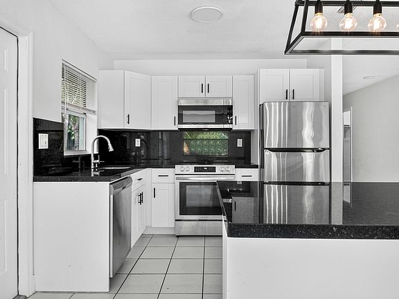 3rd image of 1515 NW 8th Ave #1515