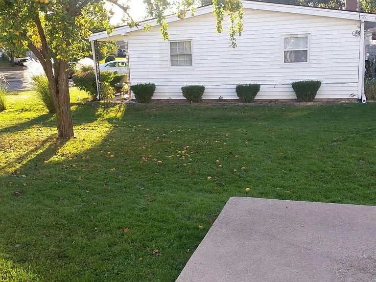 6222 S Calhoun St — Photo 11