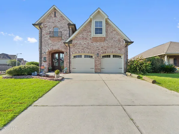 17130 Palm Ridge Dr, Diberville, MS 39540