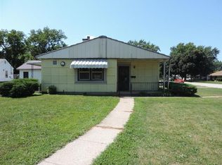 315 E Ray St, Kentland, IN 47951