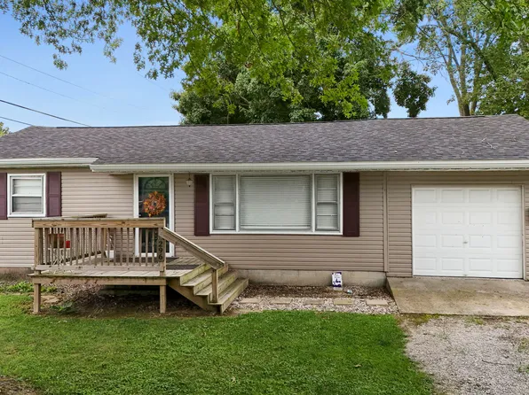 296 S 1st St, Austin, IN 47102