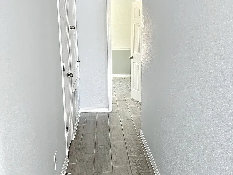 469 Ogelthorpe Dr — Photo 12
