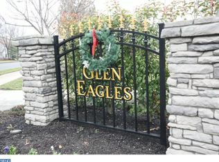 1 Pebble Ln, Blackwood, NJ 08012