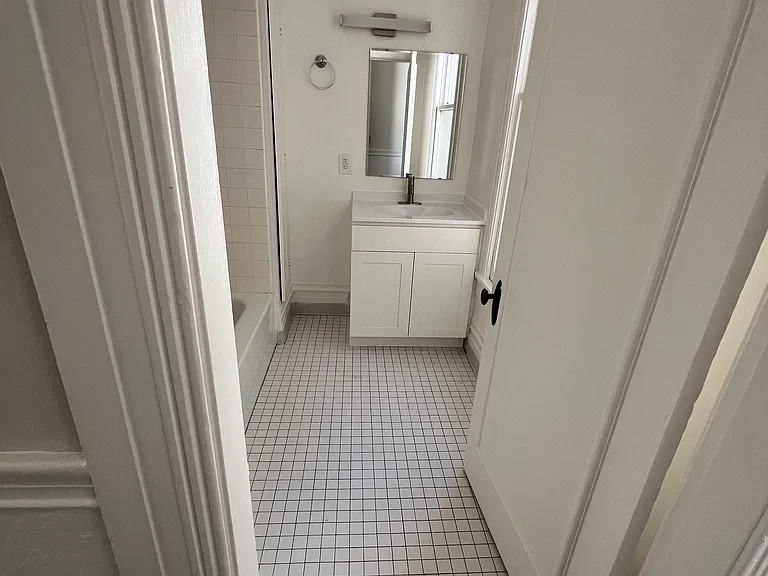 1843 Bush St — Photo 24