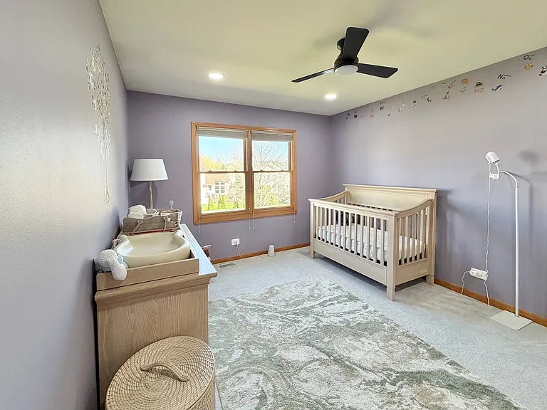 2052 Gardner Cir E — Photo 18