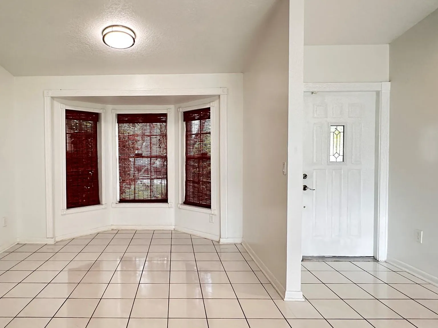 3 bed, 1326 sqft, $3,200 — Photo 4
