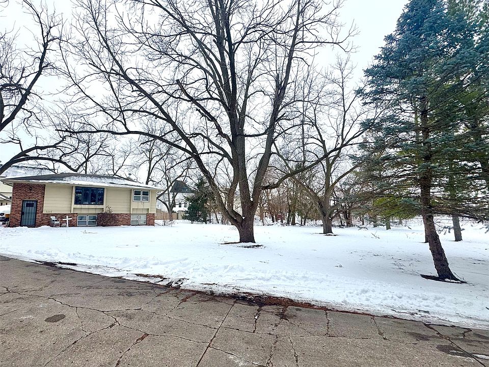 2nd image of 1215 SW Ankeny Rd
