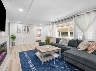 3096 Lincoln St, Norton Shores, MI 49441