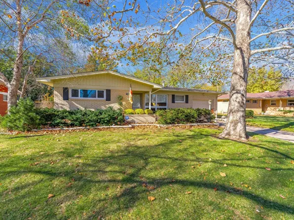 623 N Fairway Ave, Wichita, KS 67212