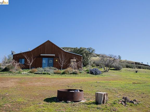 4th image of 6899 Eagleview Dr