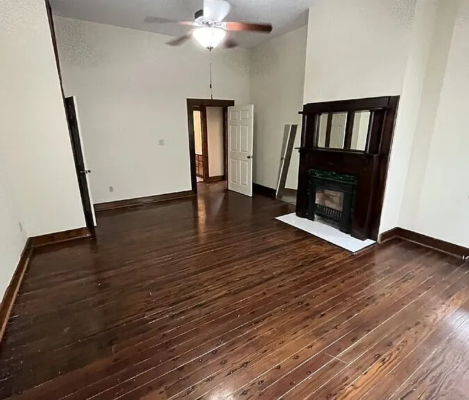 904 E Duffy St #A — Photo 14