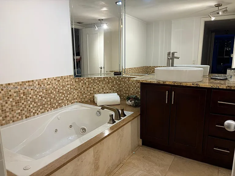 1717 N Bayshore Dr #A-1236 — Photo 14