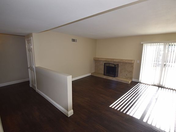 4th image of 3138 E Levelglen Dr