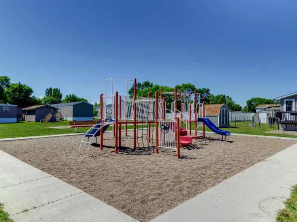President's Park, 184 Filmore Ave #1a0, Grand Forks, ND 58201