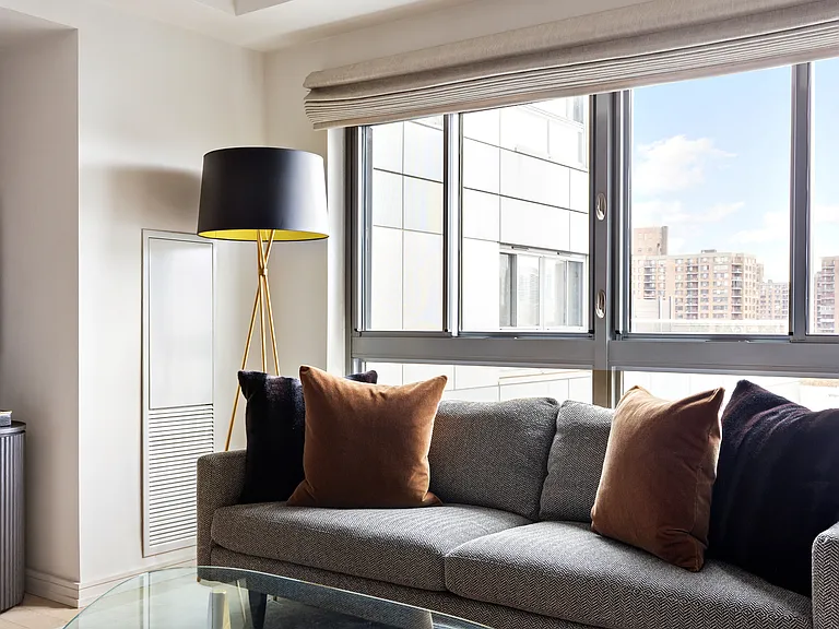 171 W 131st St #Penthouse 10 — Photo 5