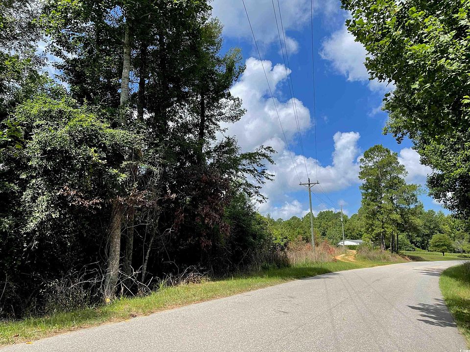 2nd image of 2422 Plantation Rd.