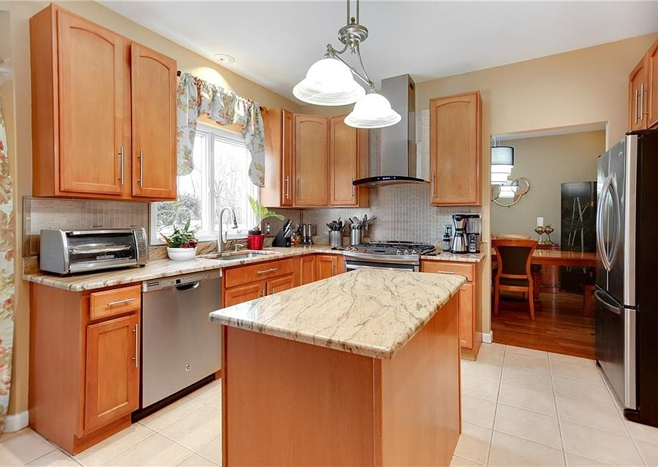 1st image of 1527 Glenwood Dr