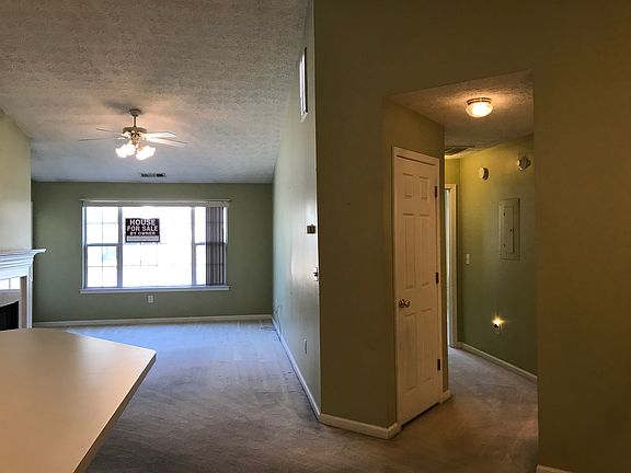 4th image of 1001 Holly Dr APT 203