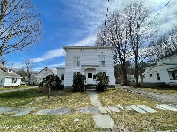 1 Pleasant Street, Cambridge, NY 12816