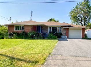 4 Valley Rd, Saint Catharines, ON L2S 1Y6