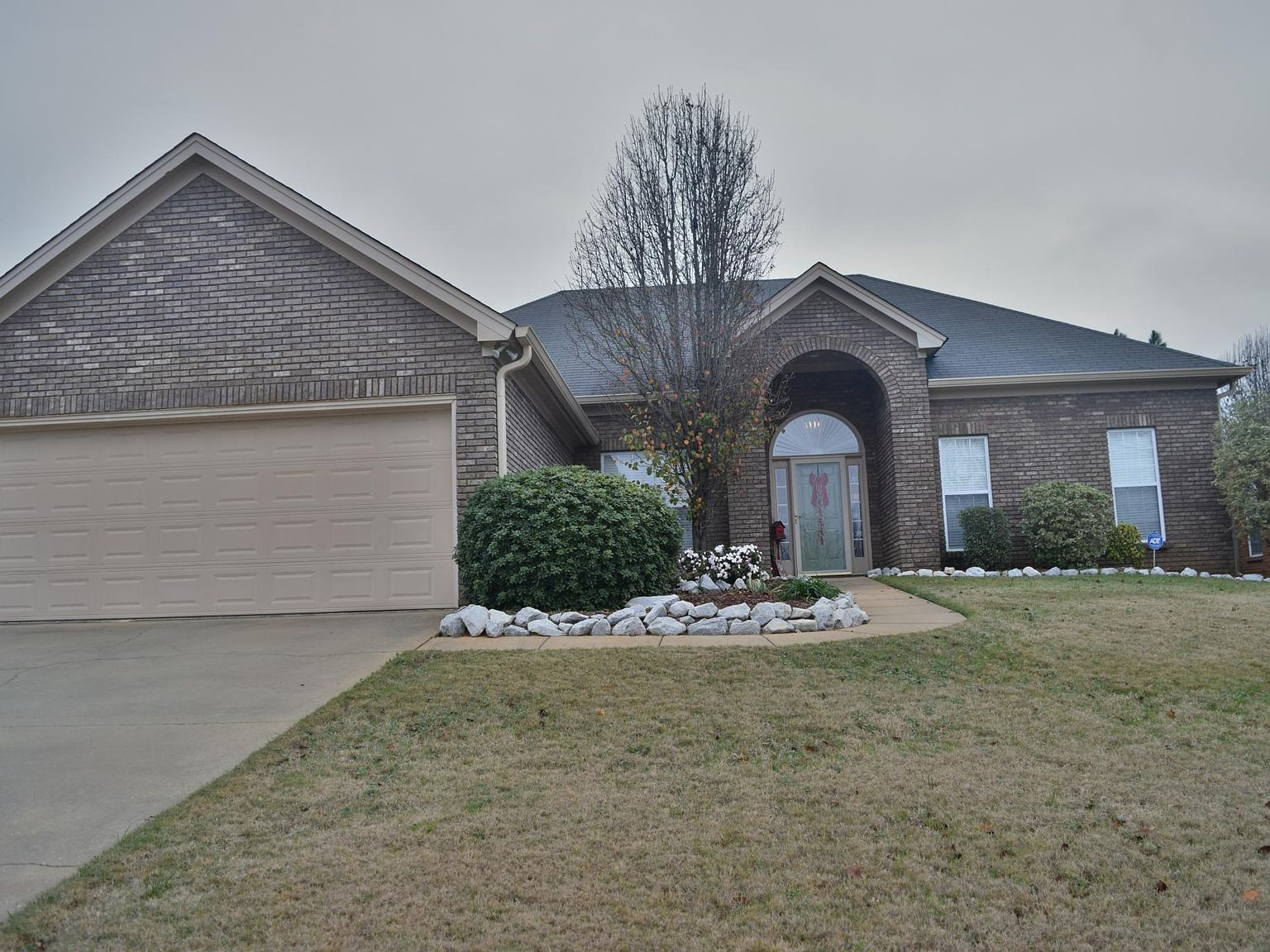 606 Castle Brook Dr, Prattville, AL 36066 Zillow