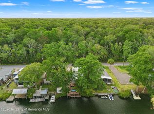 6380 Richard Dr, Weeki Wachee, FL 34607