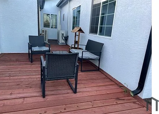 2 bed, 900 sqft, $3,100 — Photo 1