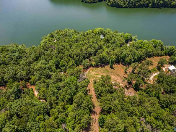 110 Burrell Ln, Wedowee, AL 36278