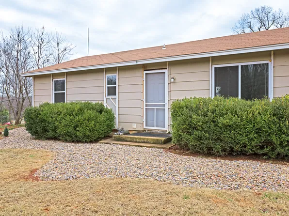 15200 Cemetery Rd, Noble, OK 73068