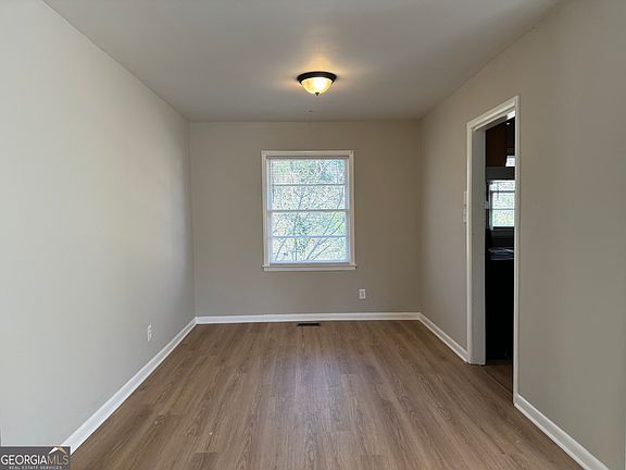 3rd image of 10747 Thrasher Rd