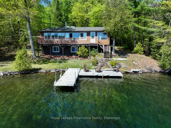 1017 Bay Ln, North Frontenac, ON K0H 1K0