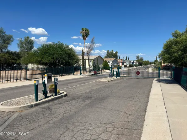 1743 W Seabrooke Dr, Tucson, AZ 85705