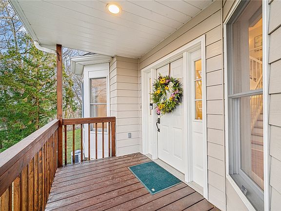 2nd image of 1105 Lake Heights Way