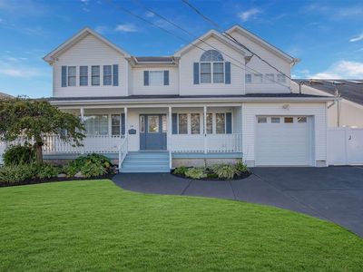 244 E Shore Road, Lindenhurst, NY, 11757