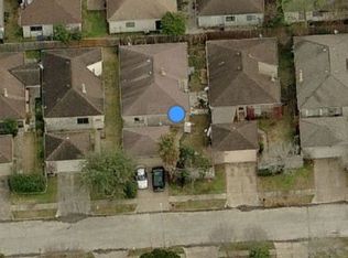 9243 Riverside Lodge Dr, Houston, TX 77083