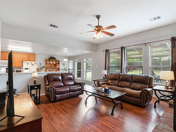 5th image of 105 Margaret St
