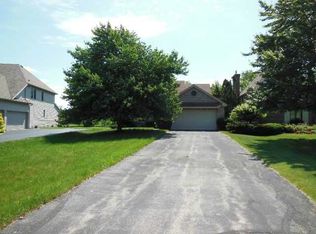 9558 Sheffield Rd, Perrysburg, OH 43551