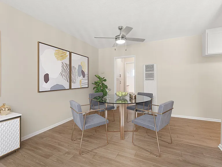 School Circle Apartments - Riverside, CA — Photo 5
