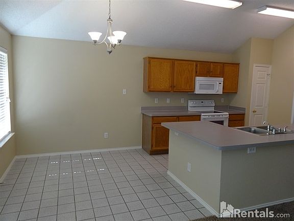 5th image of 2314 Creek Crossing Ln