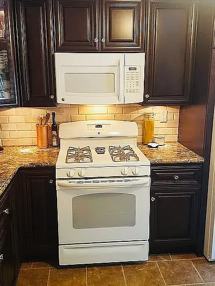 5083 Empire Dr #1 — Photo 12