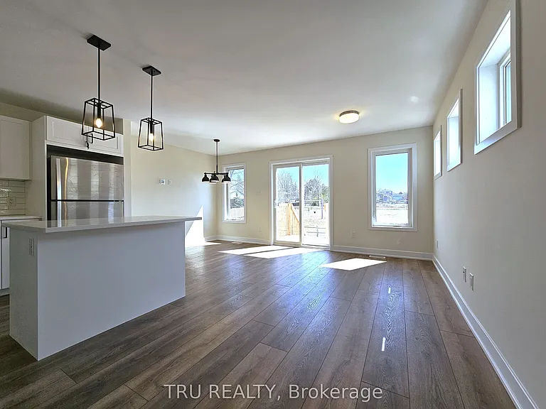 146 Wallace St — Photo 15