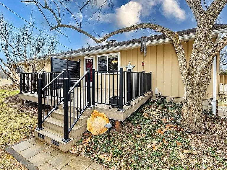 1358 Arroyo Dr — Photo 35