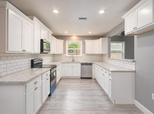 1620 Oak Ridge Dr, Dickinson, TX 77539