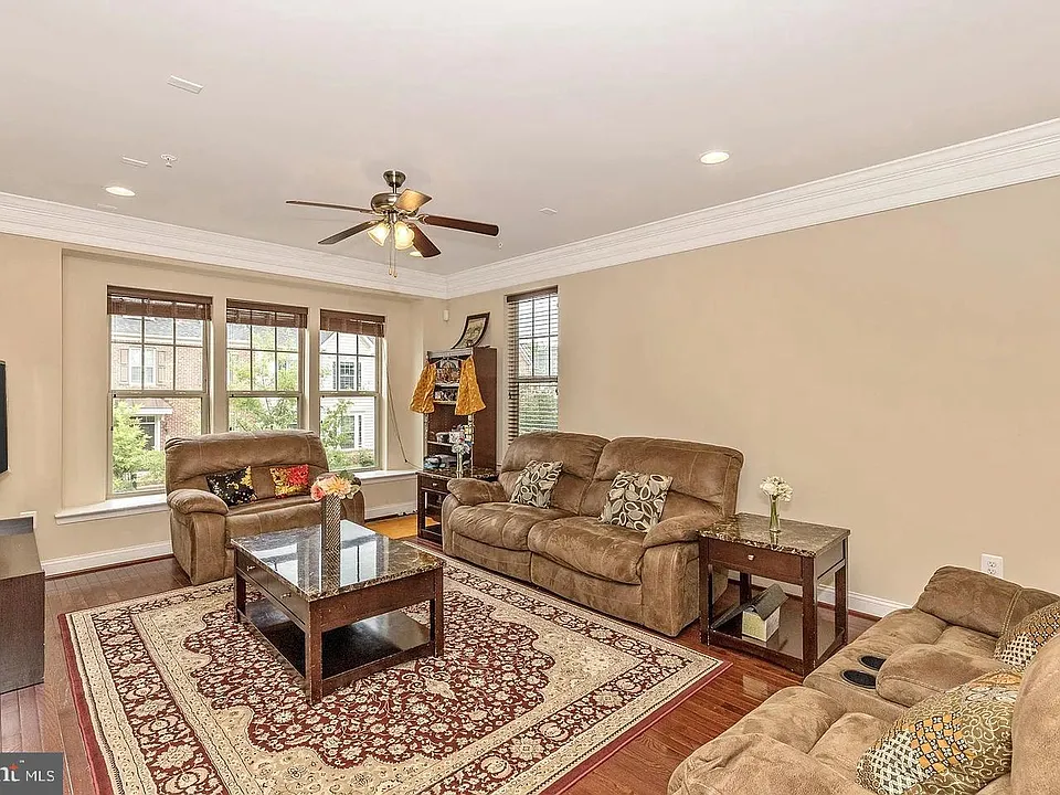 11882 Country Squire Way #1