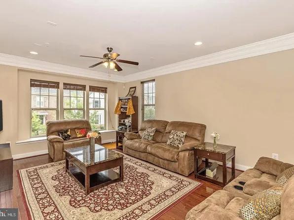 11882 Country Squire Way #1, Clarksburg, MD 20871