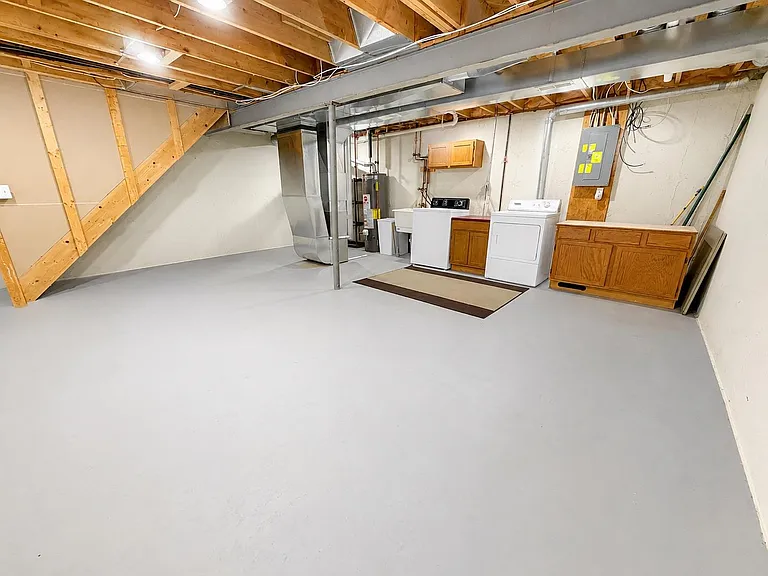 732 Griswold St — Photo 11