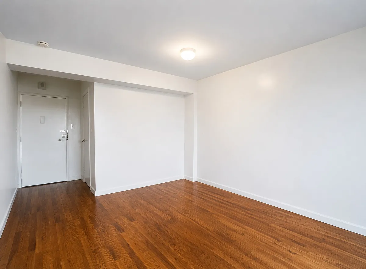 Building Photo - 4201 Cathedral Ave NW #1418W