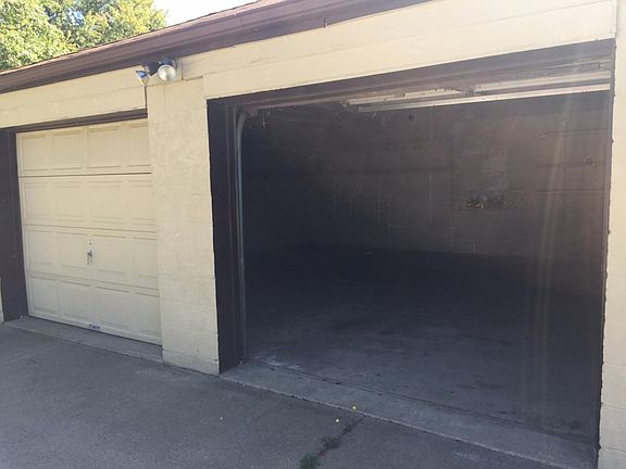 2 Car Garage