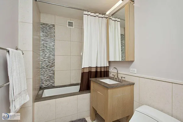 Rented by Metropolitan Property Group | media 16