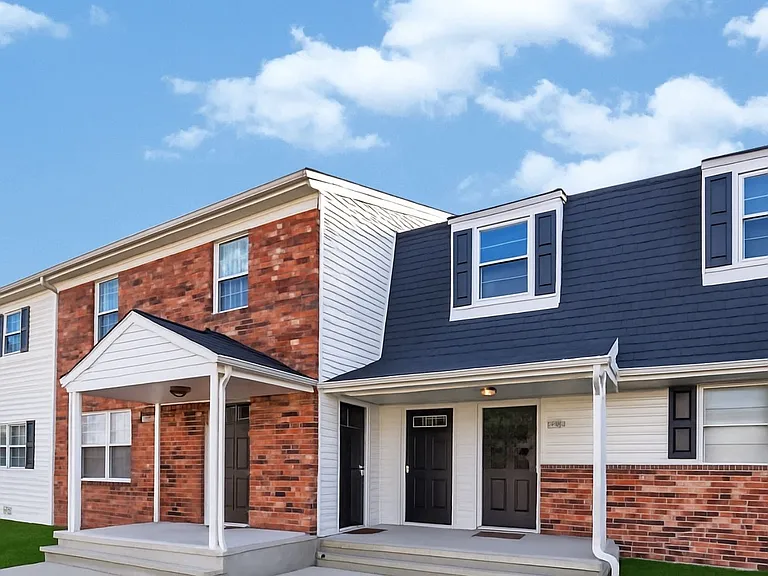 Welcome to Hamilton Estates Apartments, where modern living meets comfort. Enjoy spacious layouts, updated amenities, and a welcoming community atmosphere. Don't miss out on the perfect homeschedule your tour today!